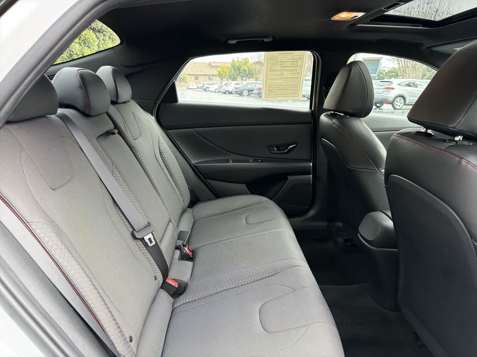 Thumbnail: 2022 Hyundai Elantra - 30