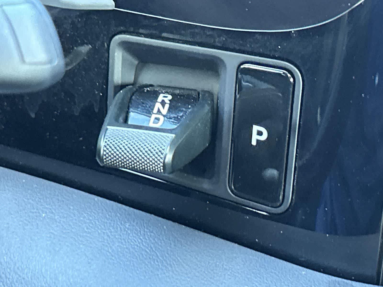 Thumbnail: 2023 Porsche Taycan - 17