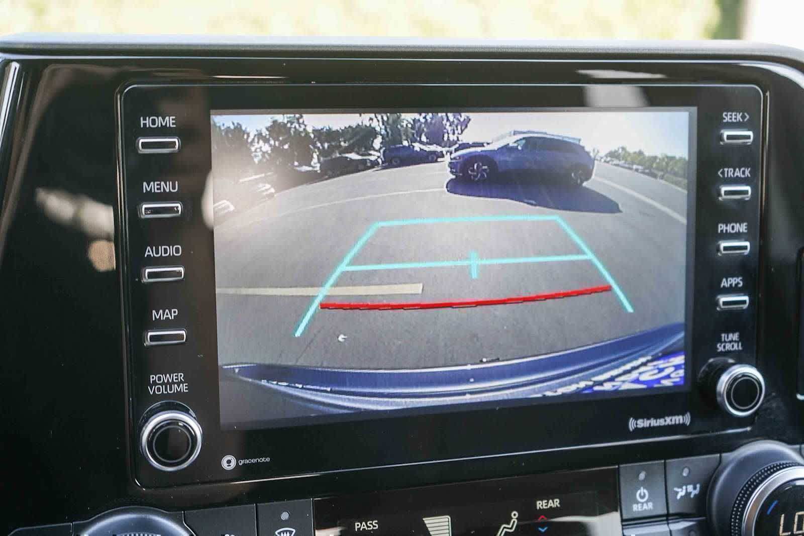 Thumbnail: 2020 Toyota Highlander - 23