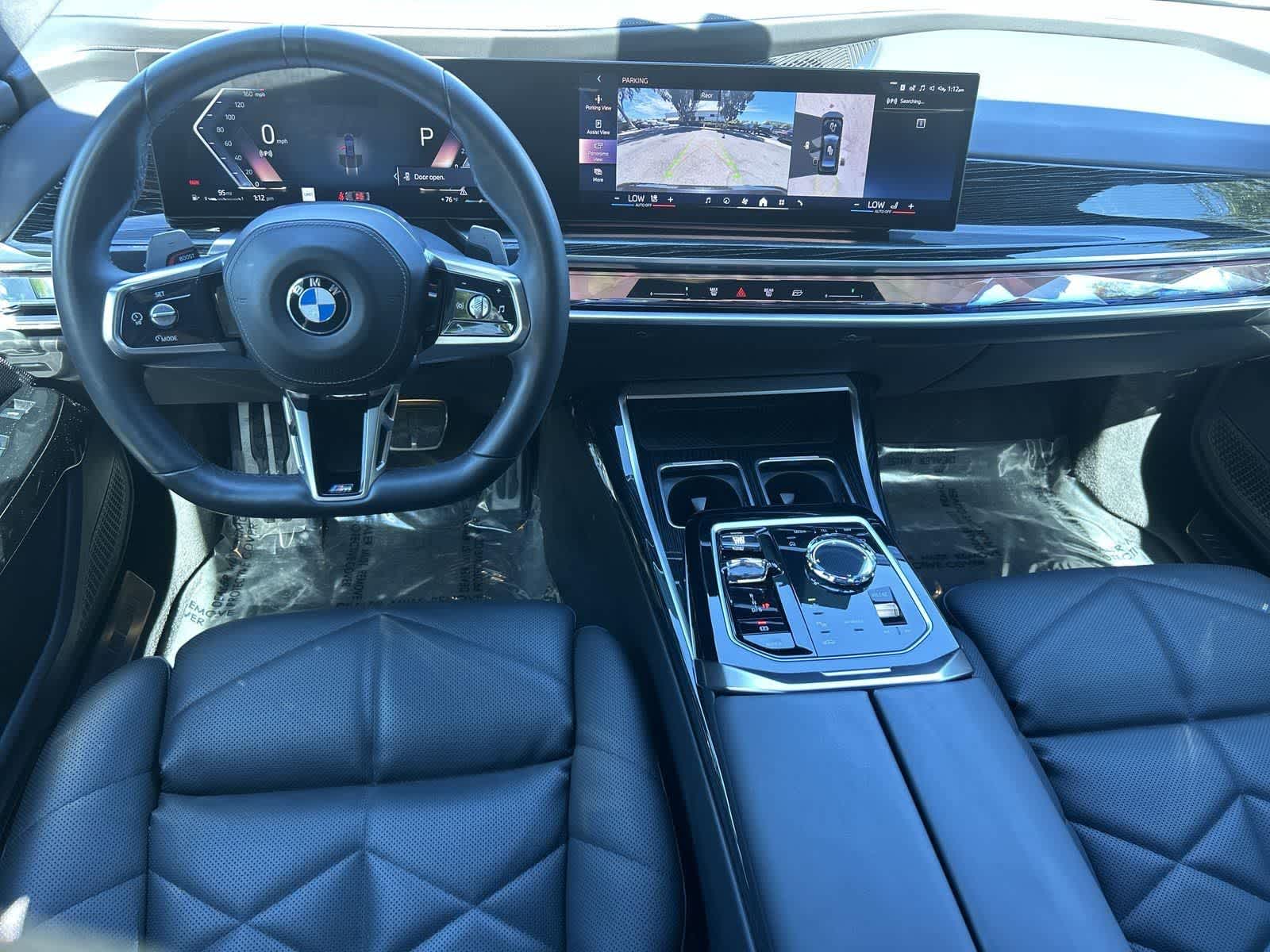 Thumbnail: 2023 BMW 7 Series - 13