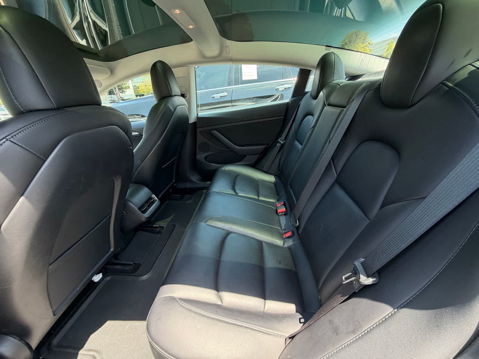 Thumbnail: 2022 Tesla Model 3 - 5