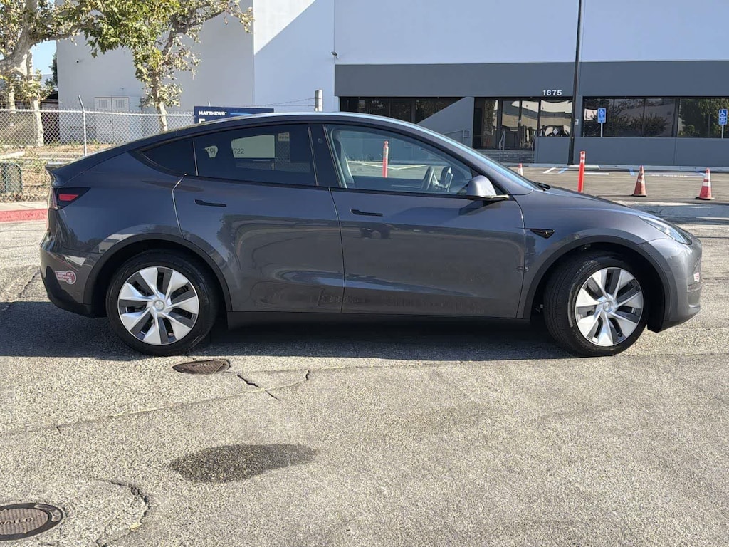 Used 2023 Tesla Model Y Long Range SUV