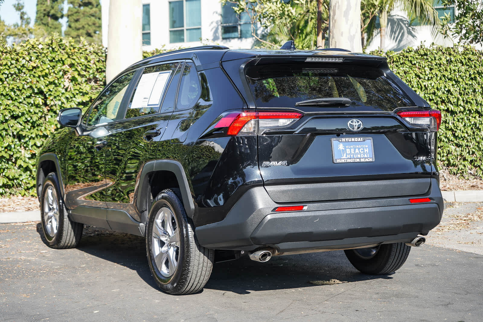 Thumbnail: 2025 Toyota RAV4 - 3