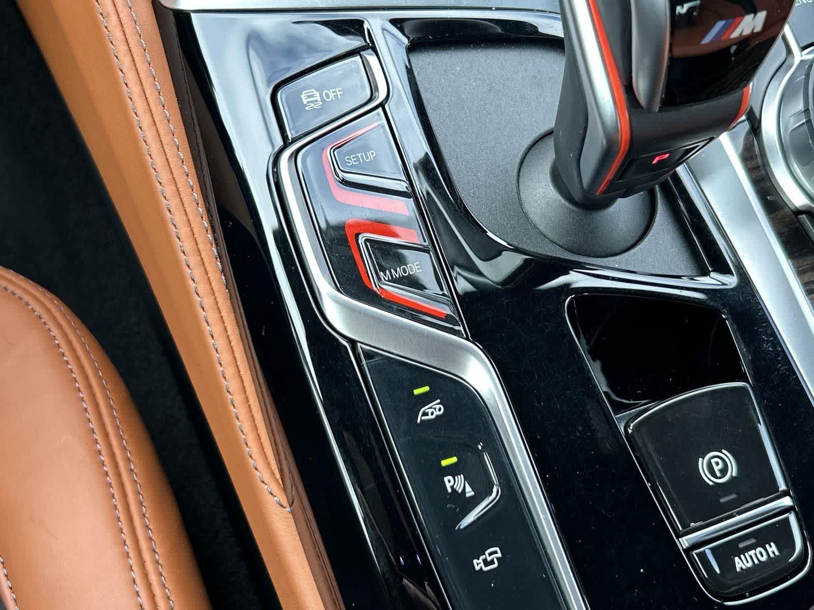 Thumbnail: 2023 BMW M5 - 23