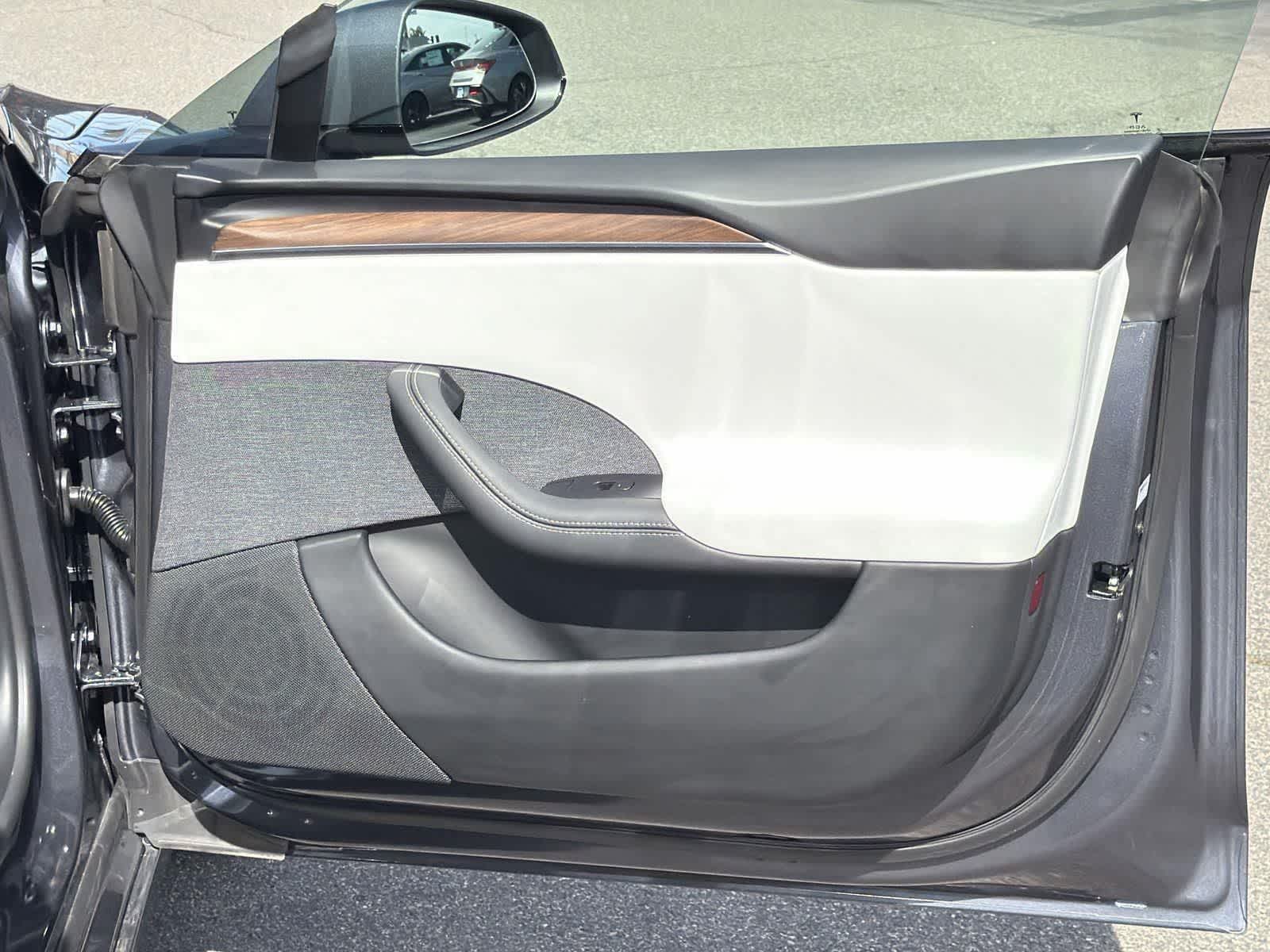 Thumbnail: 2023 Tesla Model S - 35