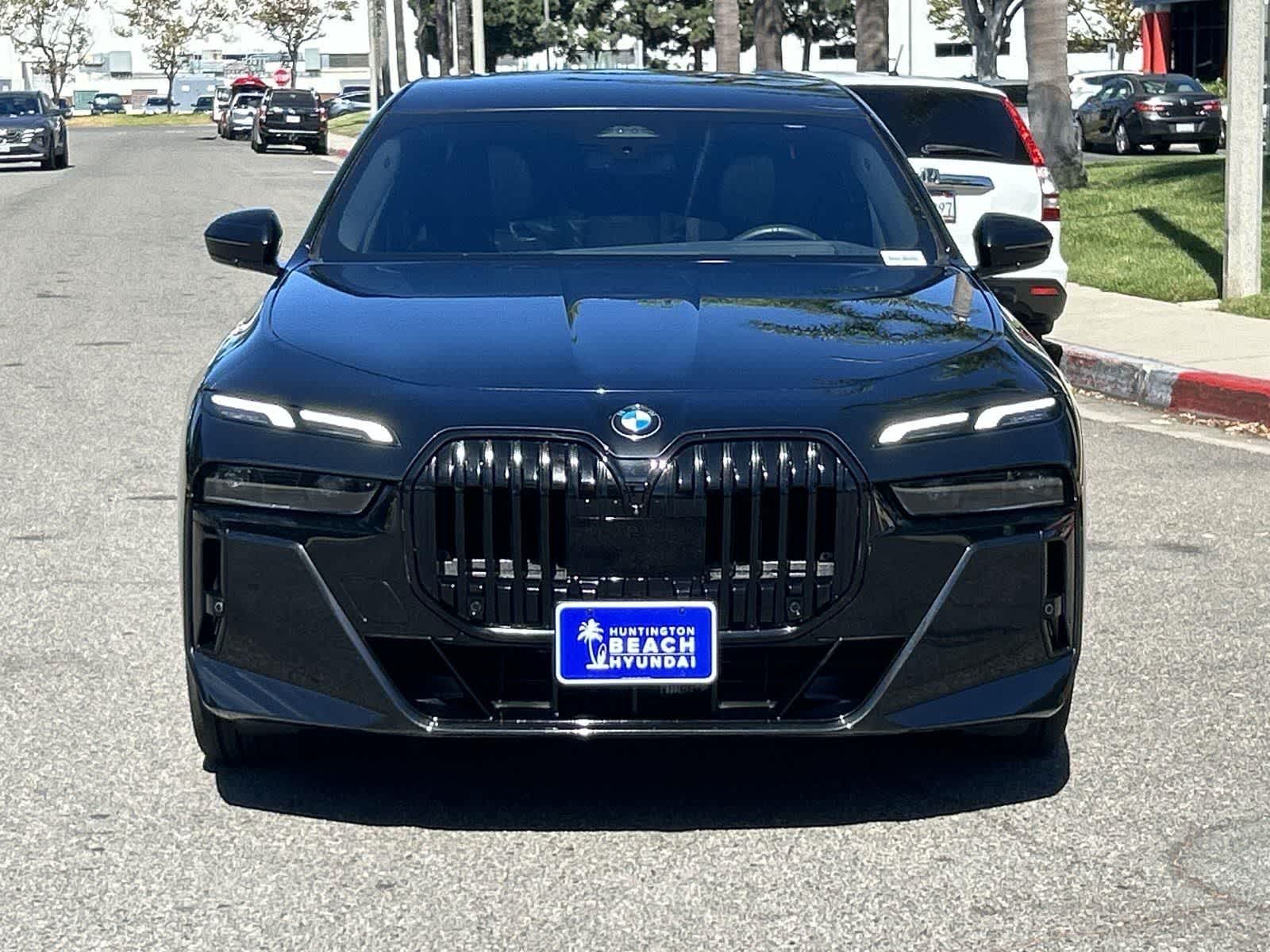 Thumbnail: 2023 BMW 7 Series - 2