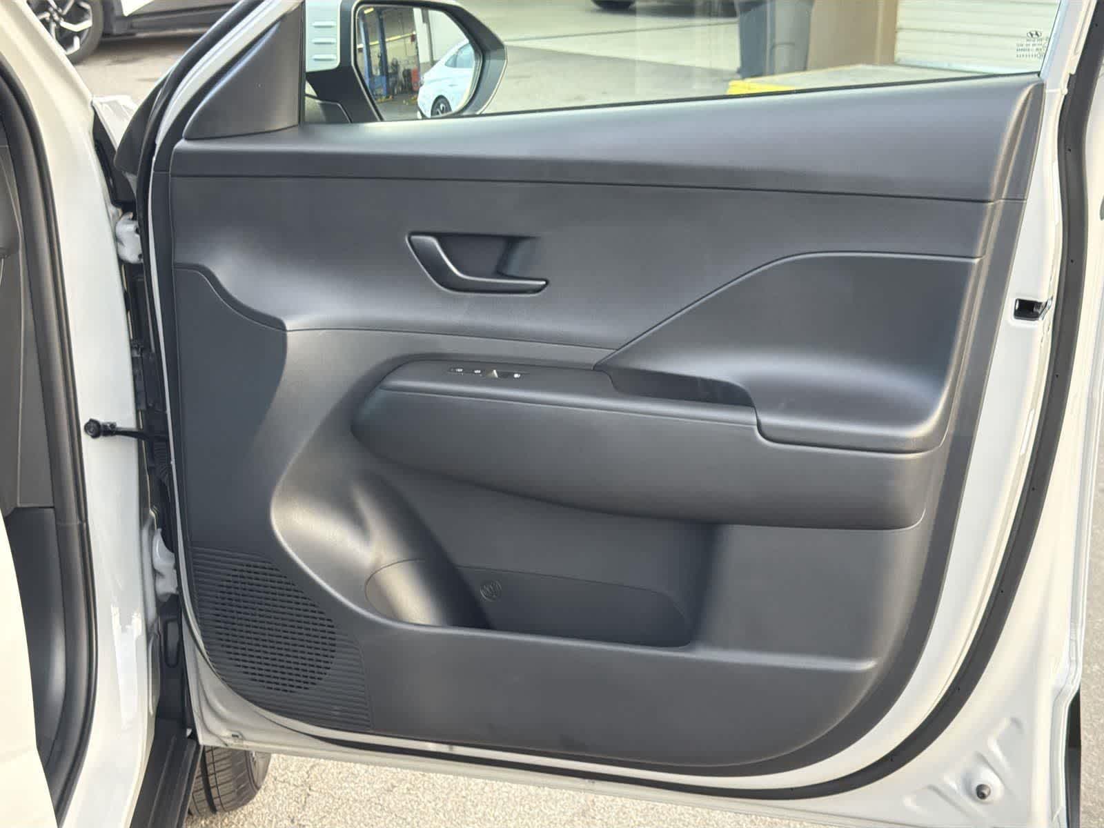 Thumbnail: 2025 Hyundai Kona - 32