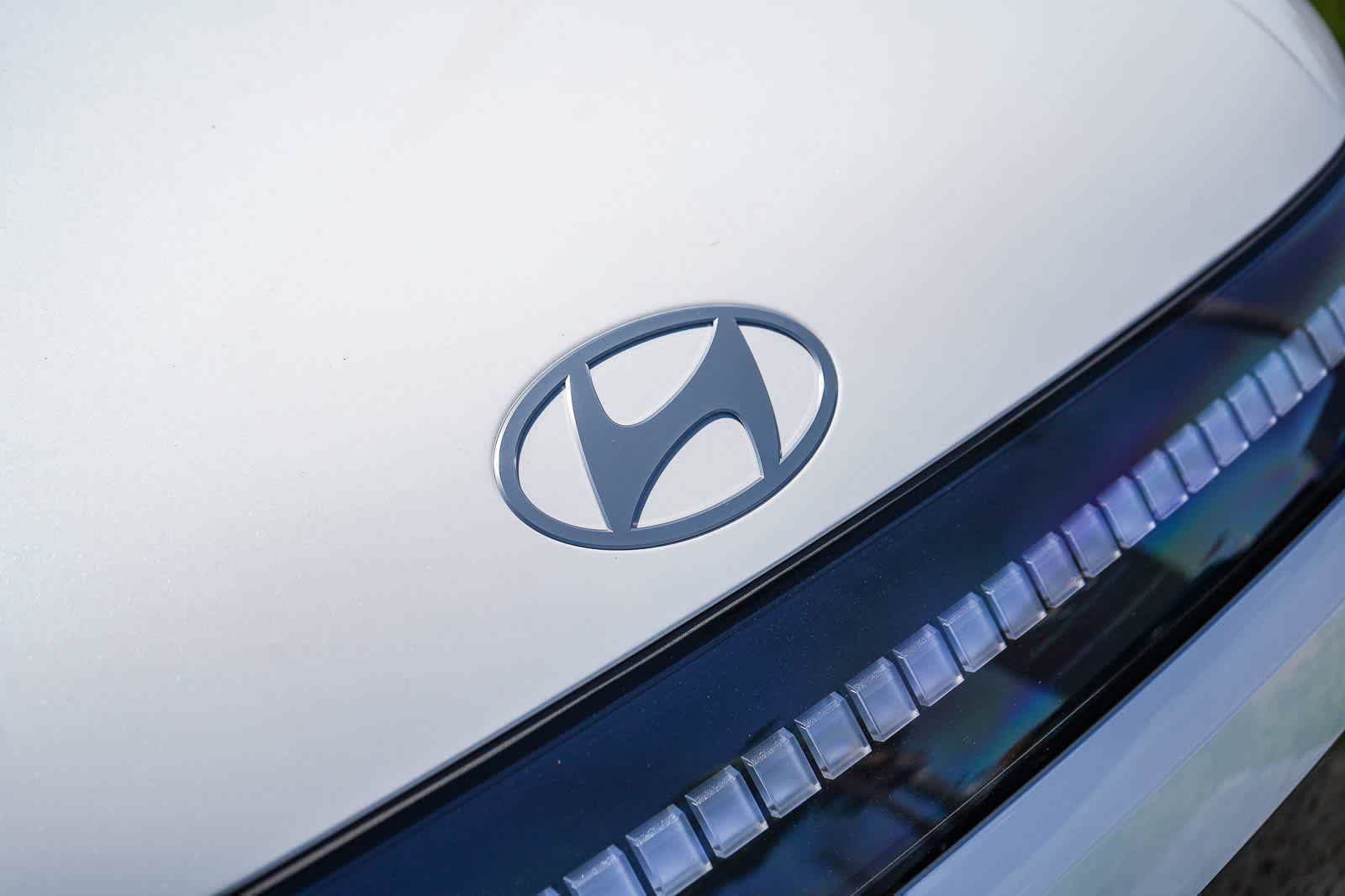 Thumbnail: 2026 Hyundai Ioniq - 11