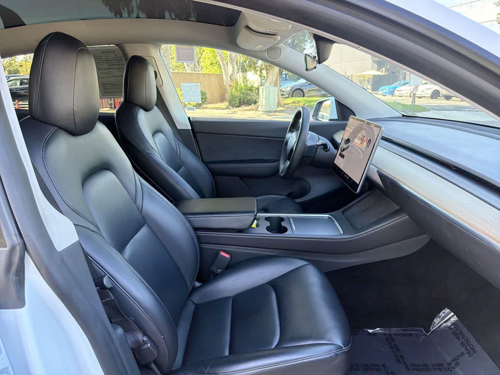 Thumbnail: 2021 Tesla Model Y - 32