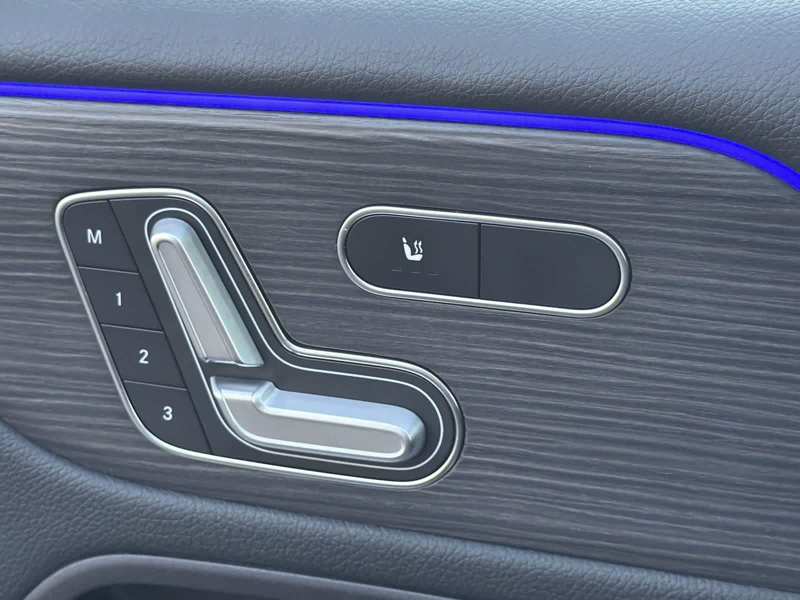 Thumbnail: 2023 Mercedes-Benz GLB - 22