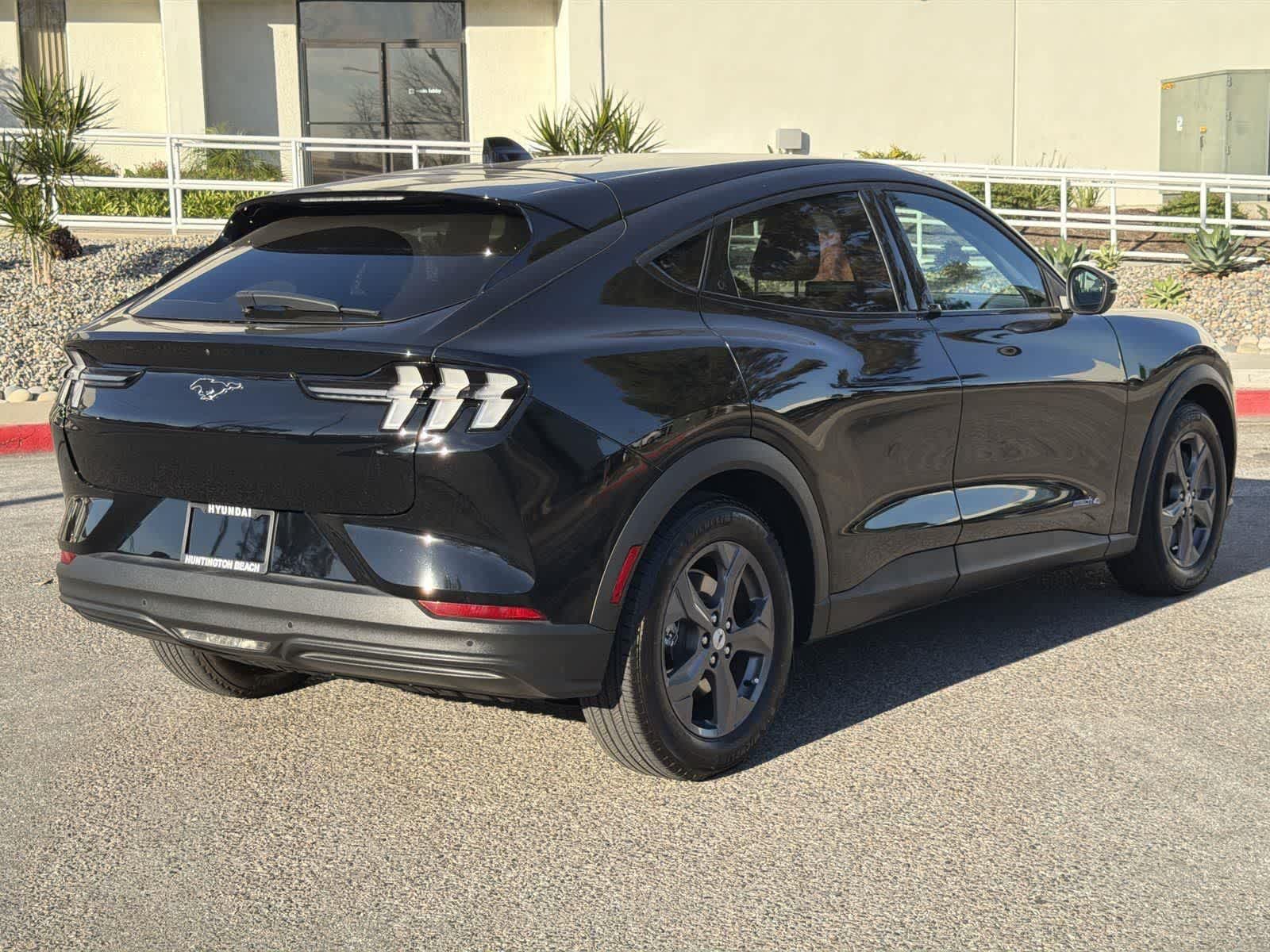 Thumbnail: 2022 Ford Mustang Mach-E - 6