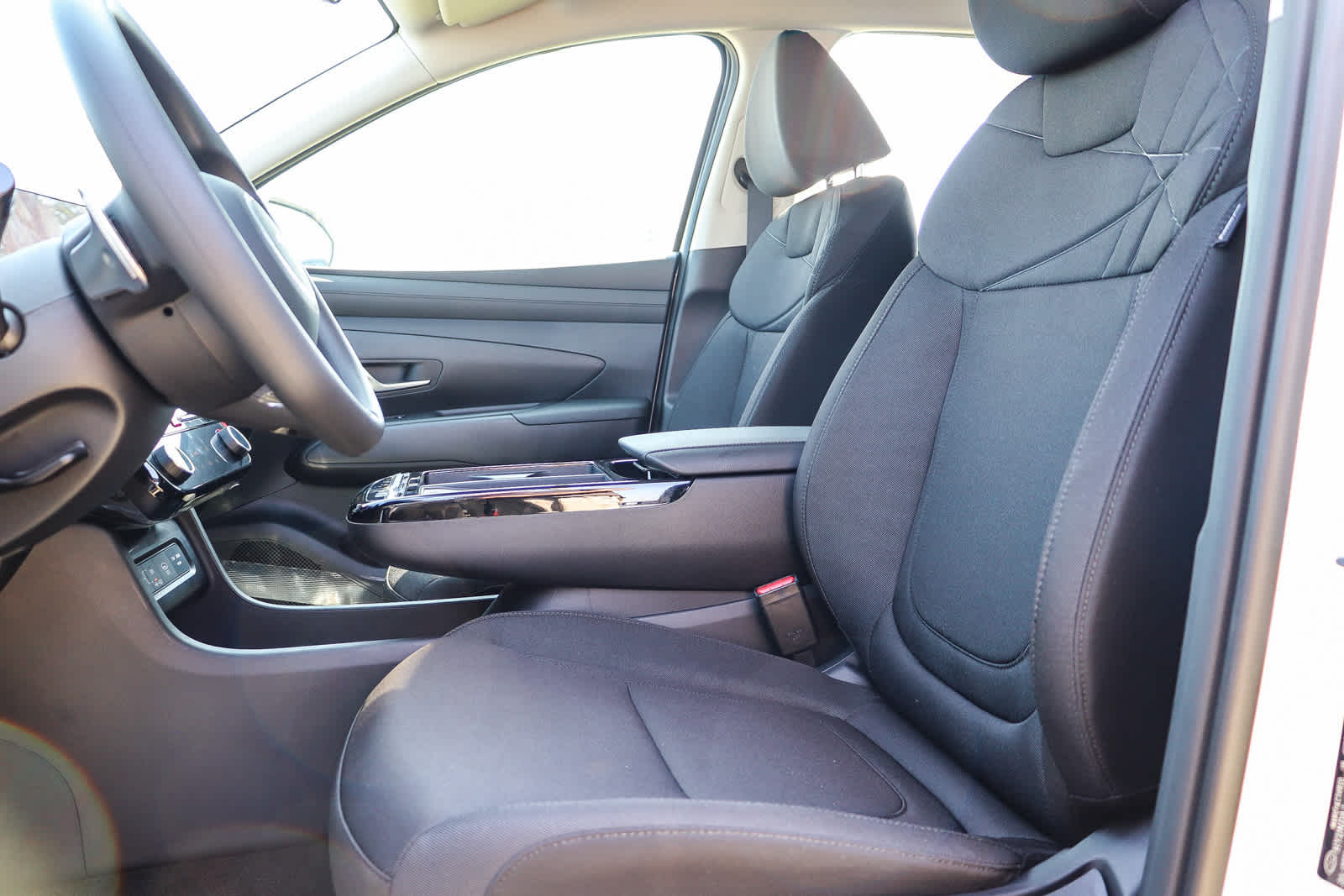 2026 Hyundai Tucson SE - Photo 18