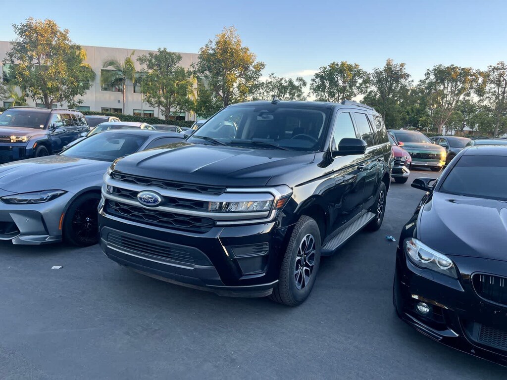 Used 2024 Ford Expedition XLT SUV