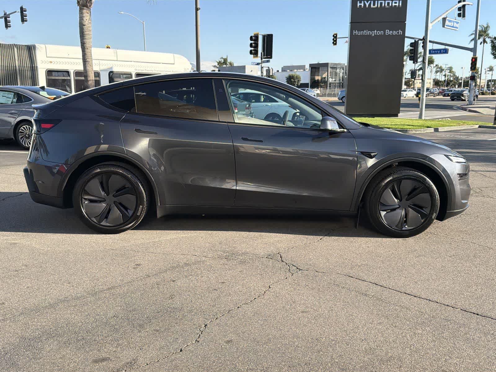Thumbnail: 2026 Tesla Model Y - 3