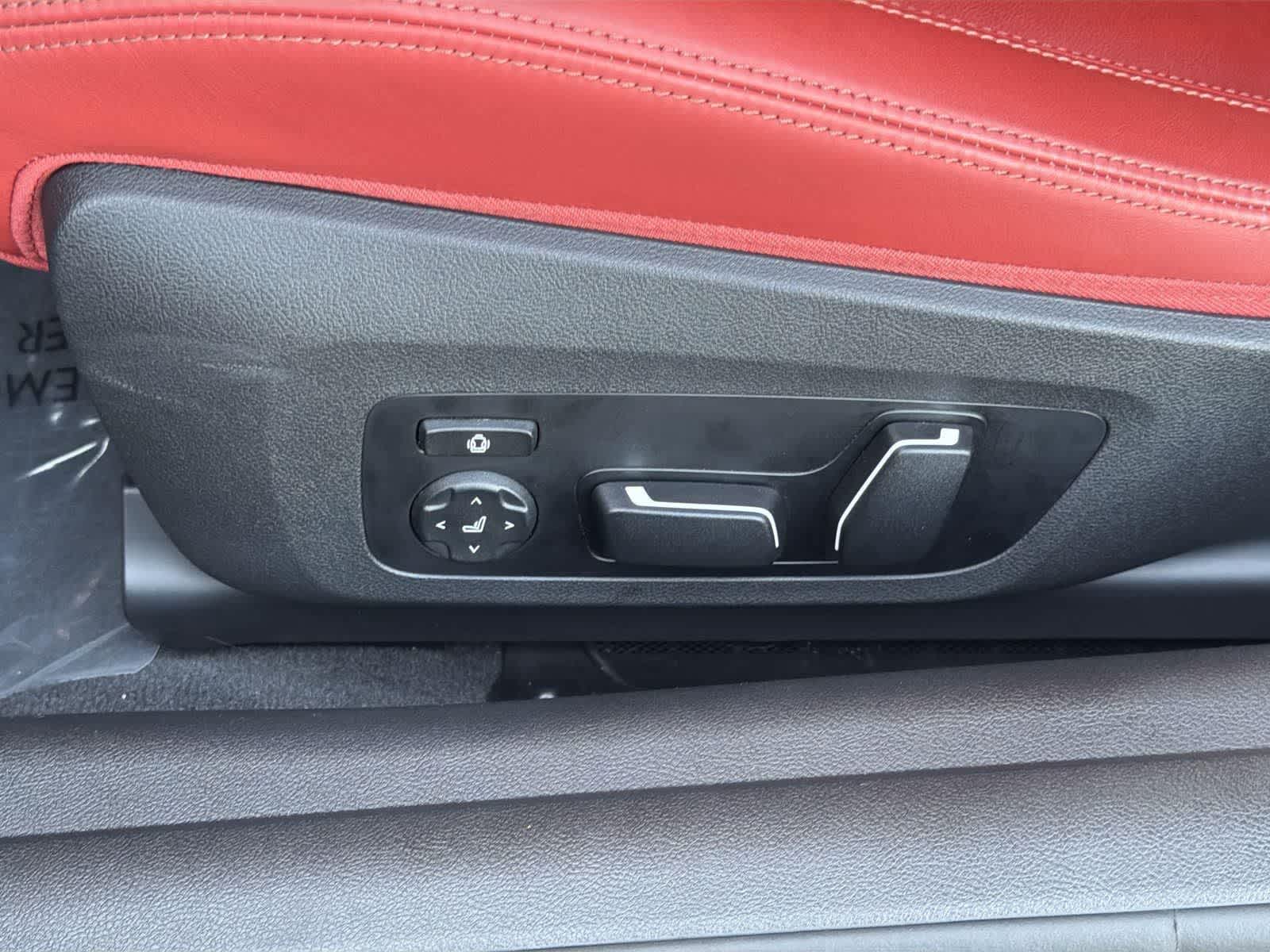 Thumbnail: 2024 BMW M4 - 24