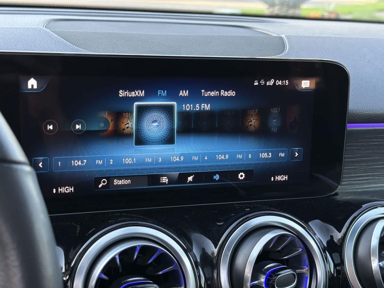 Thumbnail: 2023 Mercedes-Benz GLB - 19