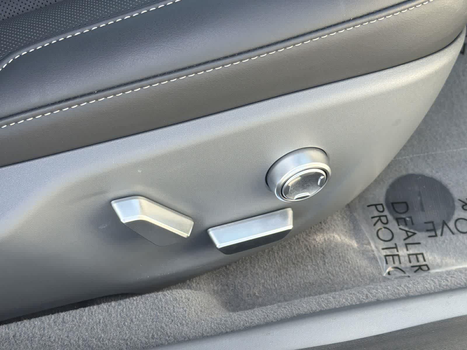 Thumbnail: 2023 Lucid Air - 34