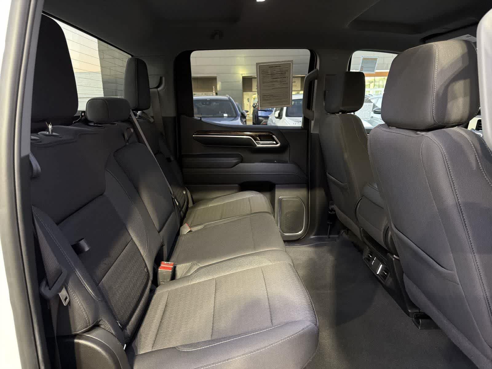 Thumbnail: 2024 GMC Sierra 1500 - 32