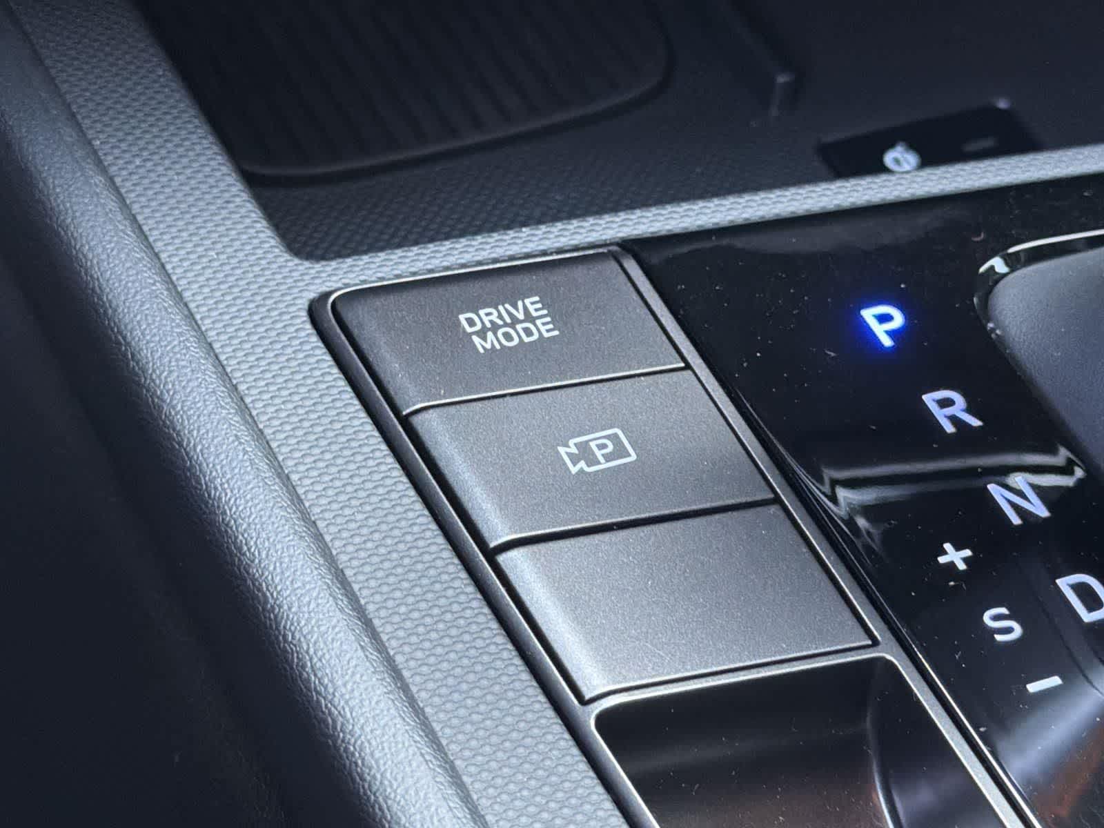 Thumbnail: 2025 Hyundai Elantra - 20