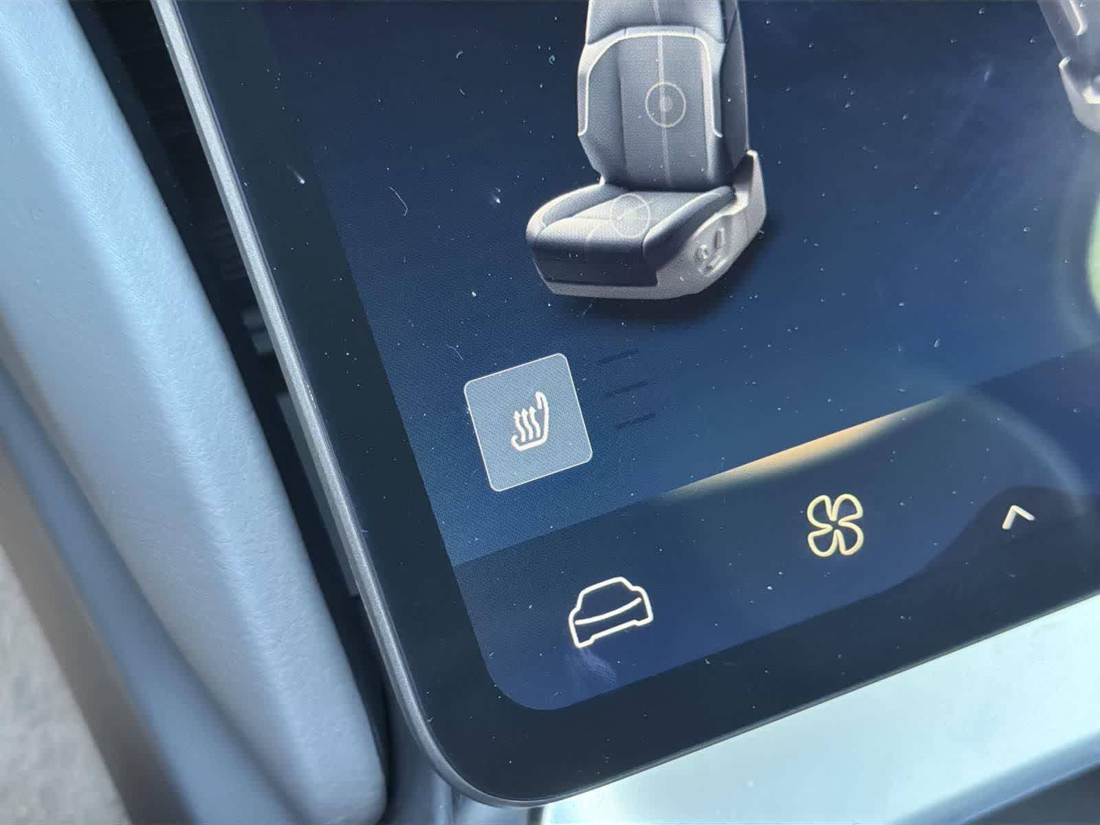 Thumbnail: 2024 Lucid Air - 21