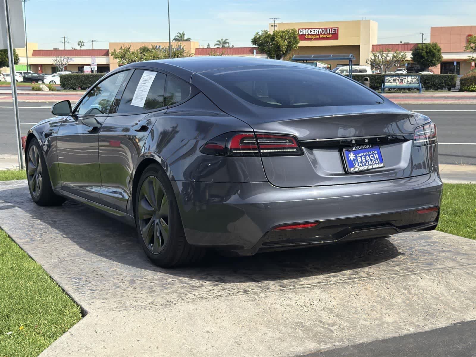 Thumbnail: 2023 Tesla Model S - 4
