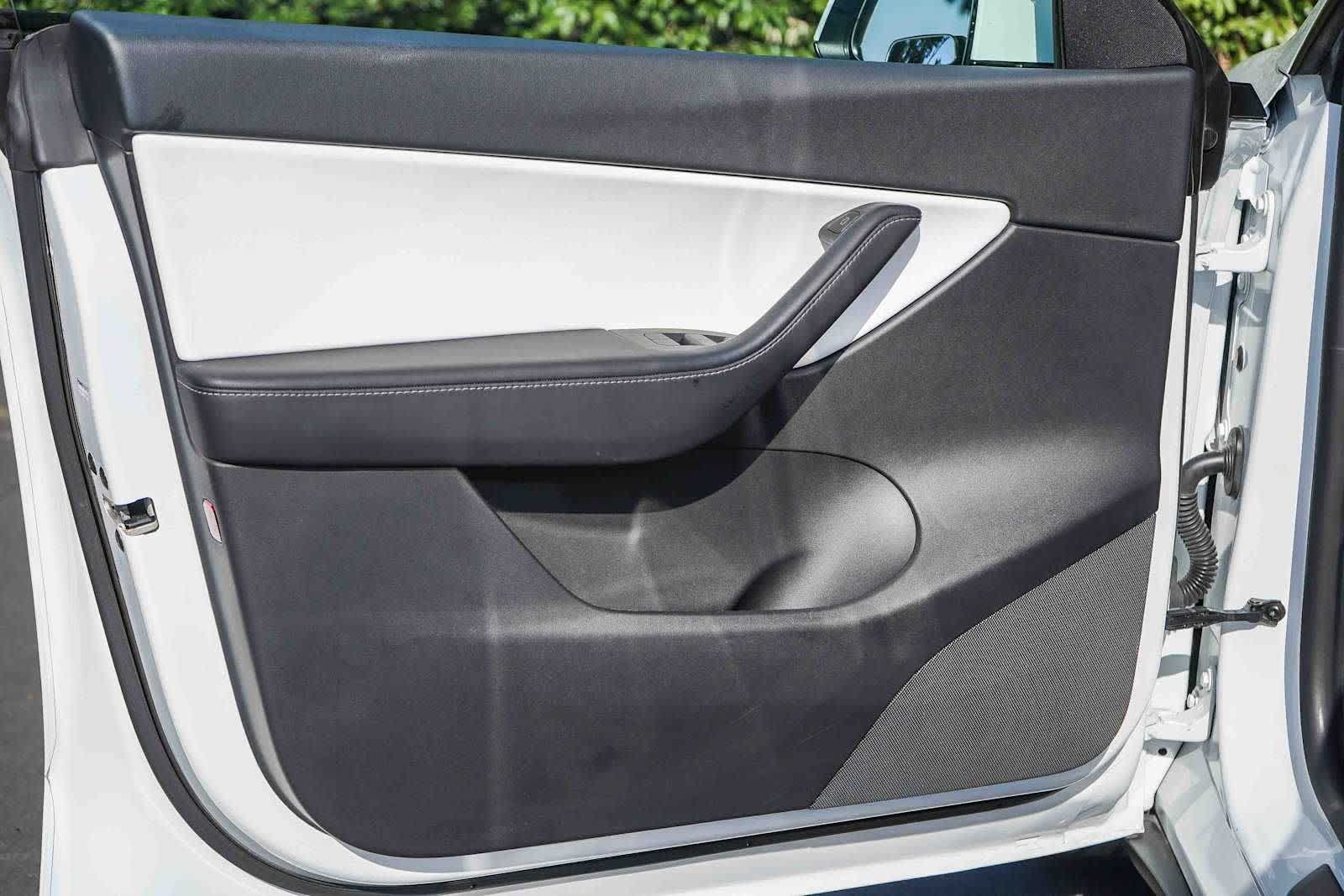 Thumbnail: 2021 Tesla Model Y - 19