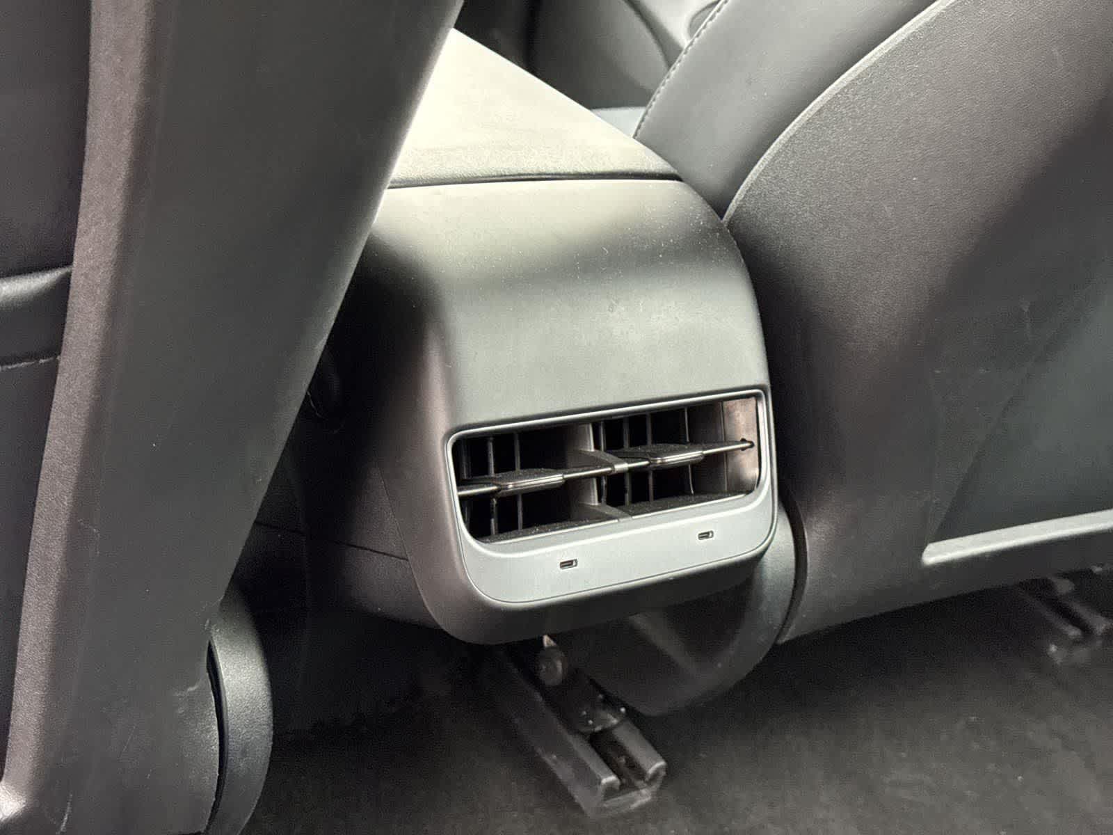 Thumbnail: 2022 Tesla Model 3 - 29