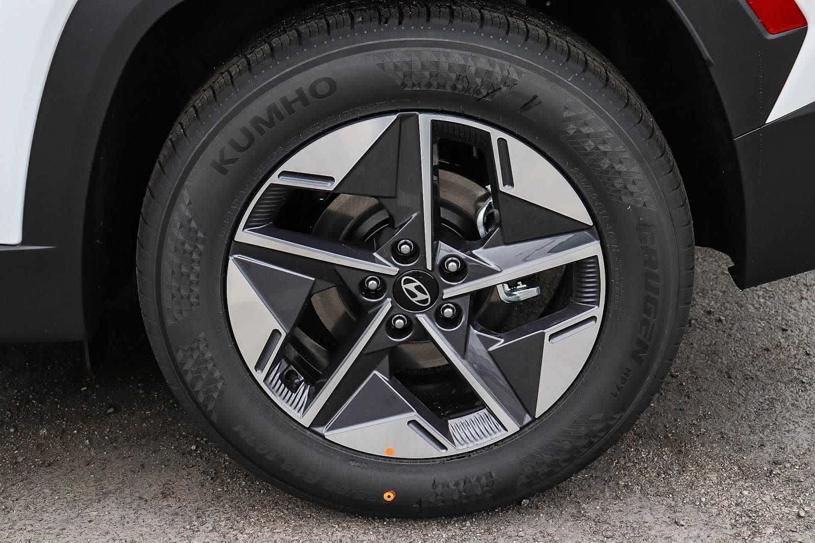 Thumbnail: 2026 Hyundai Tucson - 11