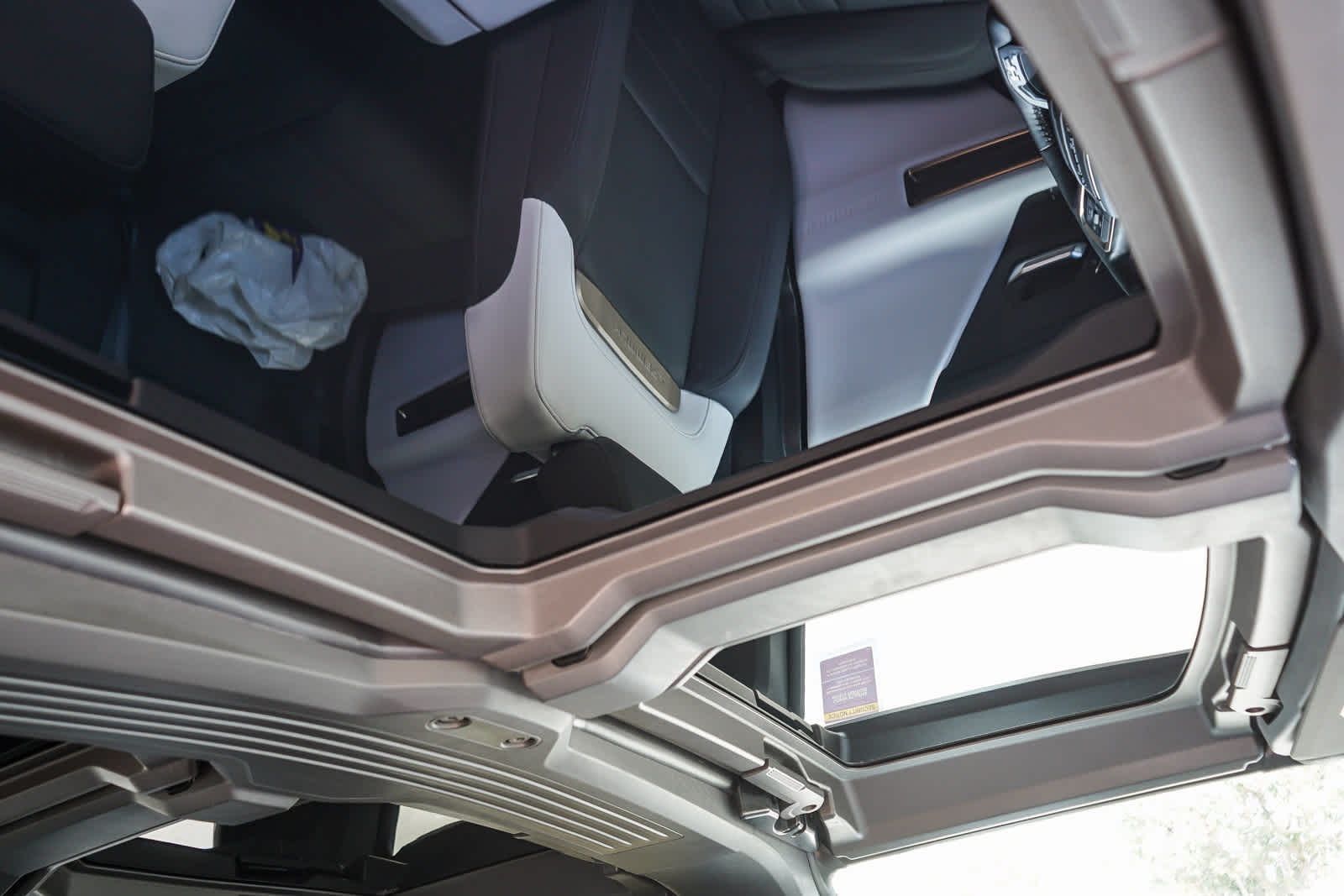 Thumbnail: 2025 GMC Hummer EV - 16