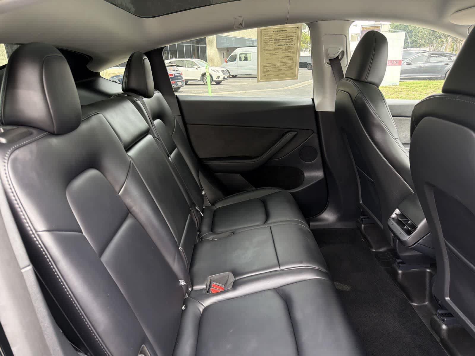 Thumbnail: 2025 Tesla Model Y - 32