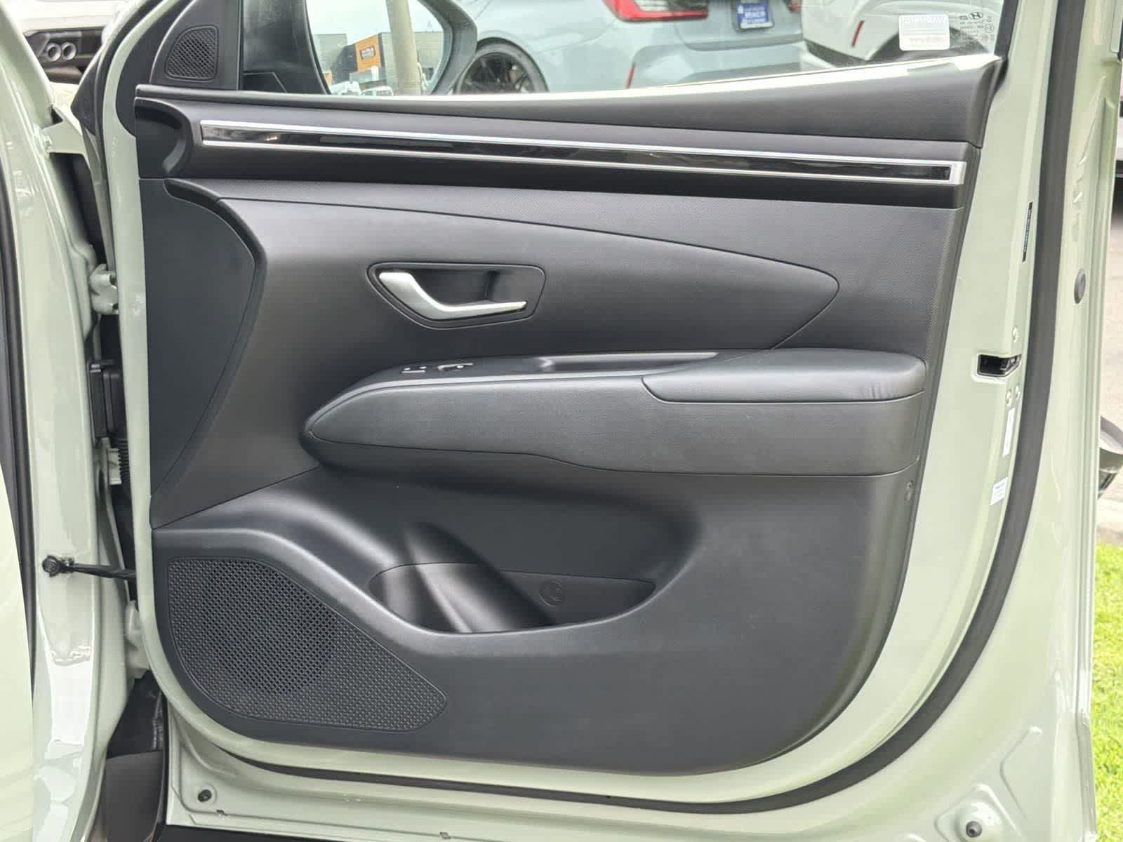 Thumbnail: 2022 Hyundai Santa Cruz - 32