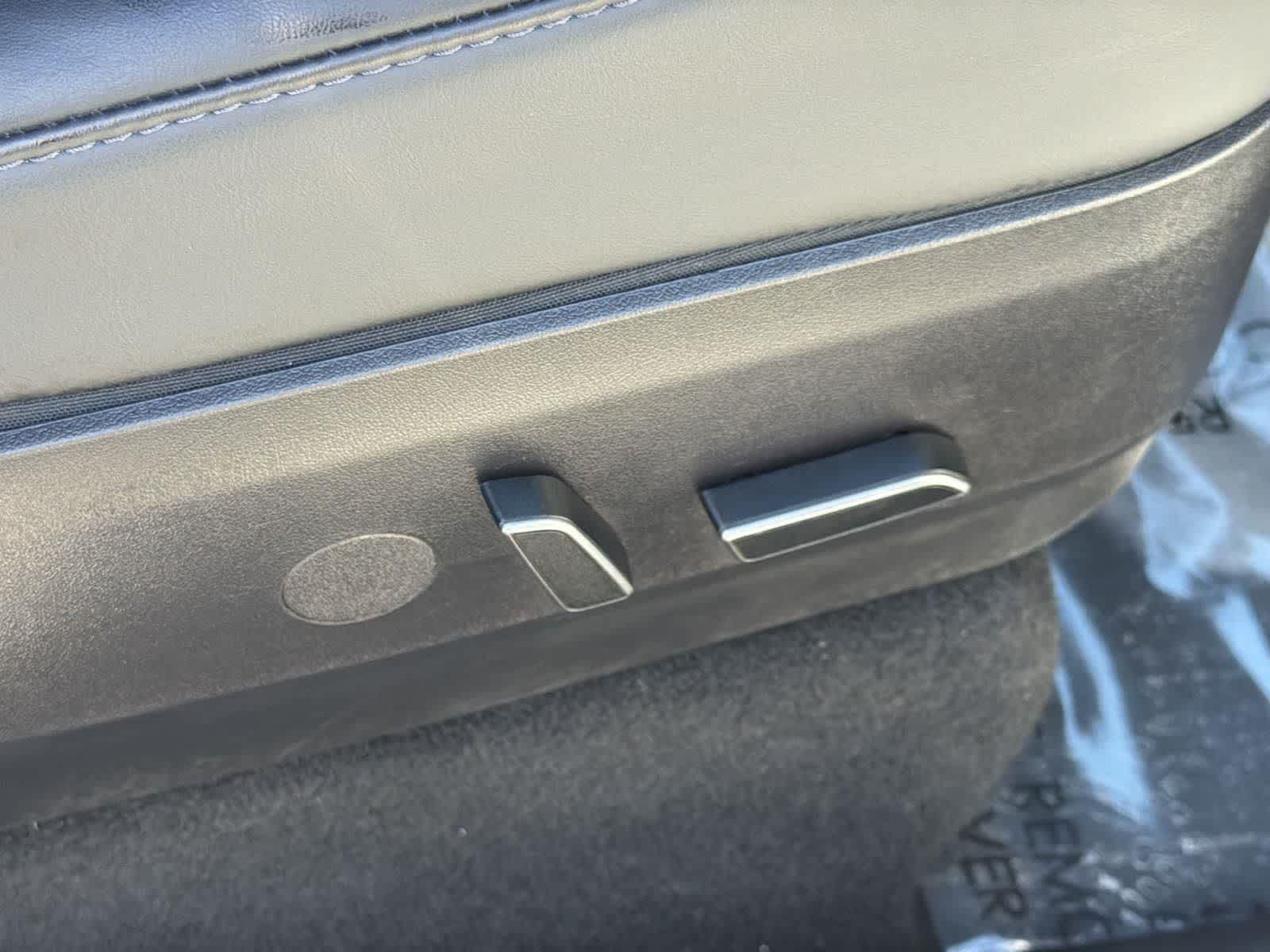 Thumbnail: 2022 Tesla Model Y - 35