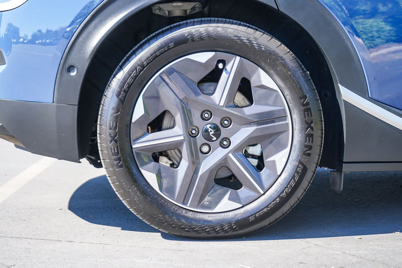 Thumbnail: 2025 Kia EV6 - 8