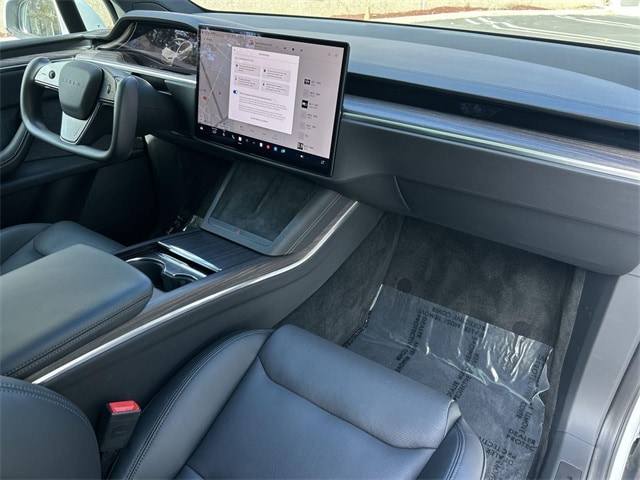 Thumbnail: 2022 Tesla Model X - 27
