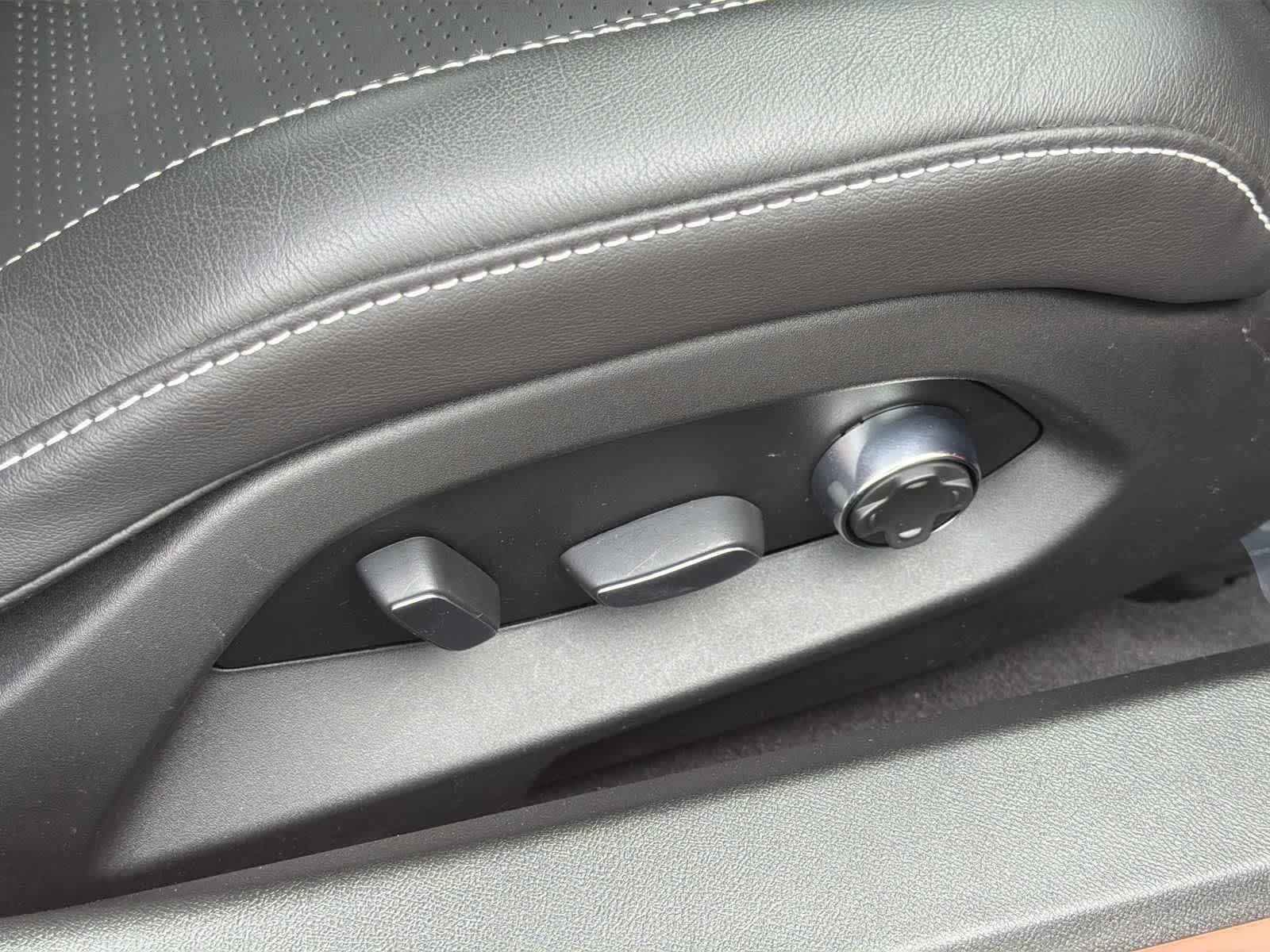 Thumbnail: 2021 Chevrolet Corvette - 33