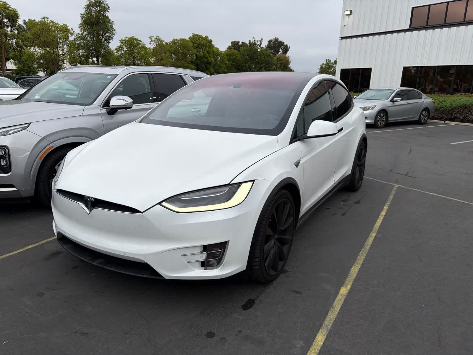 2016 Tesla Model X 90D -
                  Huntington Beach, CA