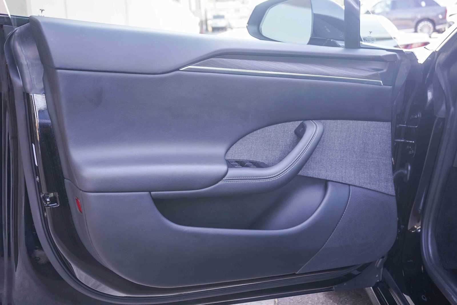 Thumbnail: 2022 Tesla Model S - 19