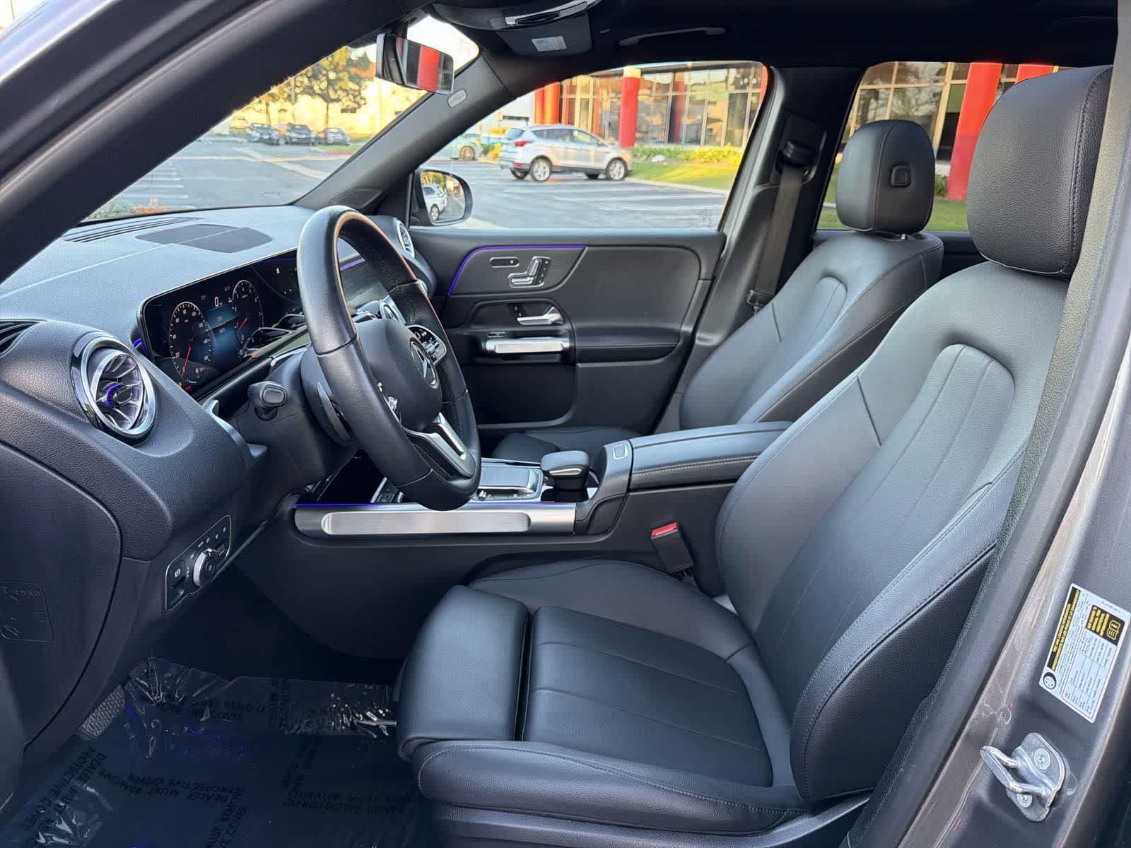 Thumbnail: 2023 Mercedes-Benz GLB - 25