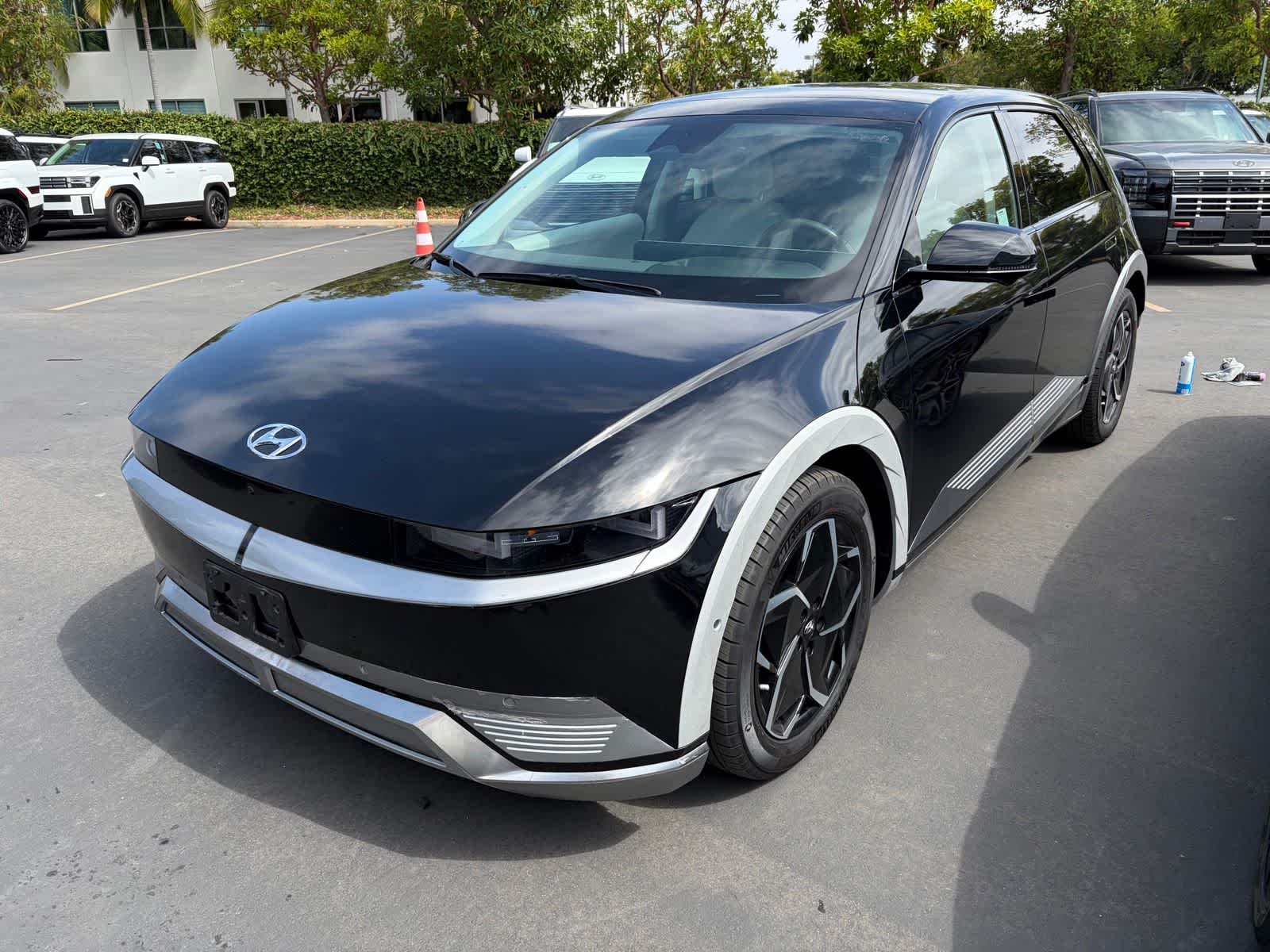2024 Hyundai Ioniq 5 Limited RWD's photo