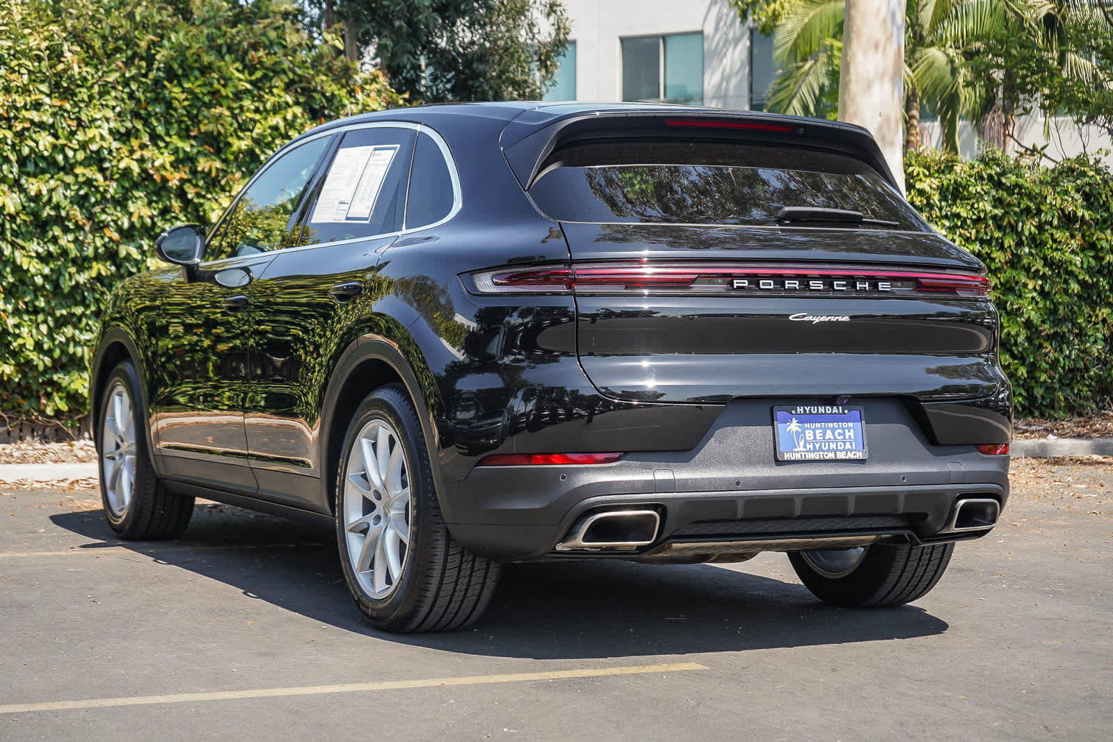 Thumbnail: 2024 Porsche Cayenne - 3