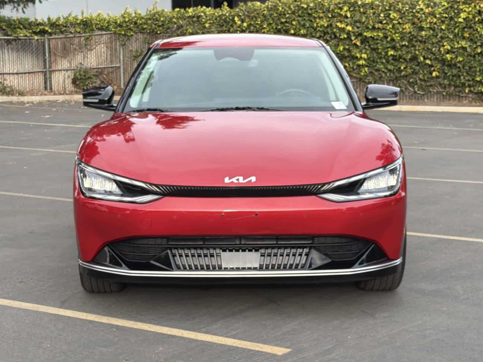 Thumbnail: 2023 Kia EV6 - 2