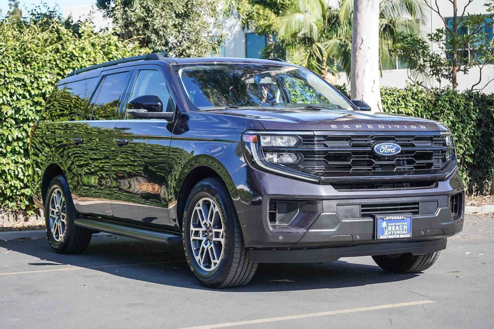 Thumbnail: 2025 Ford Expedition MAX - 2