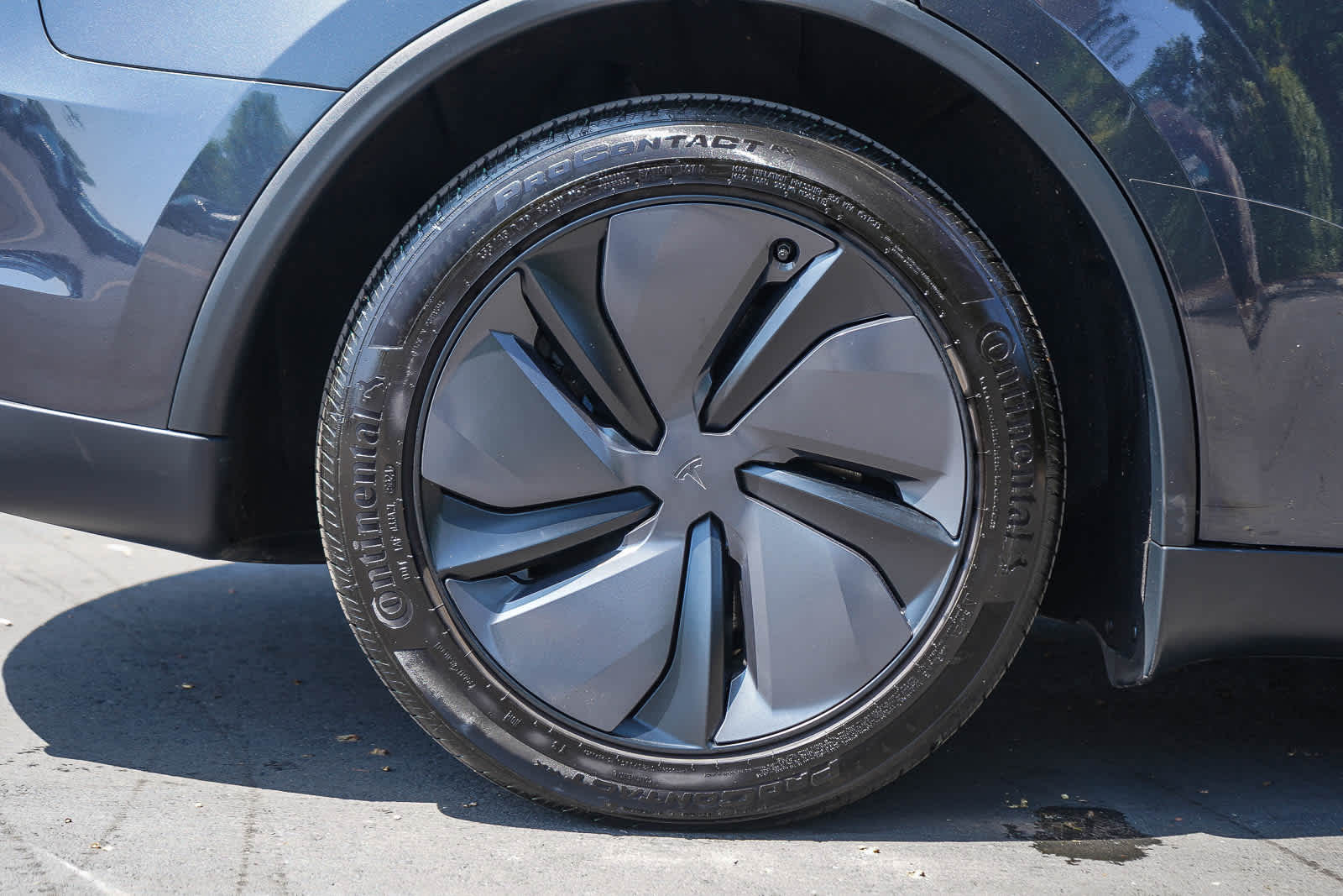 Thumbnail: 2026 Tesla Model Y - 8