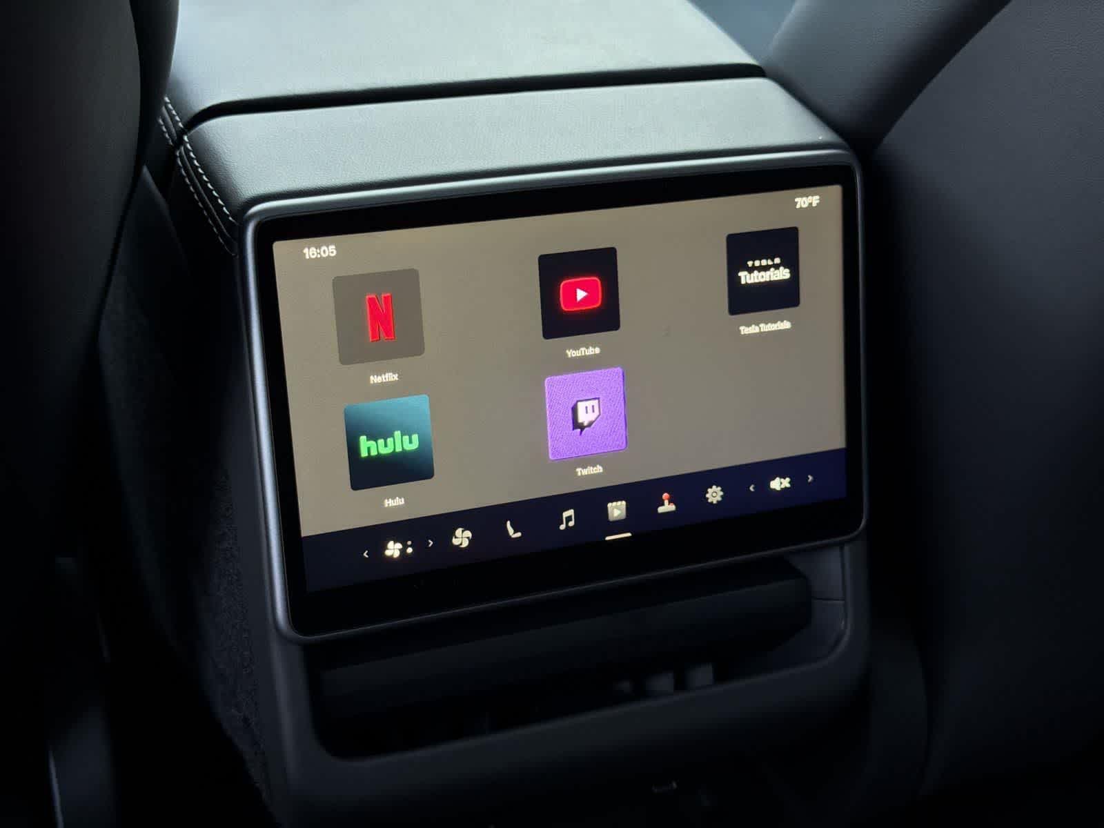 Thumbnail: 2025 Tesla Model 3 - 31