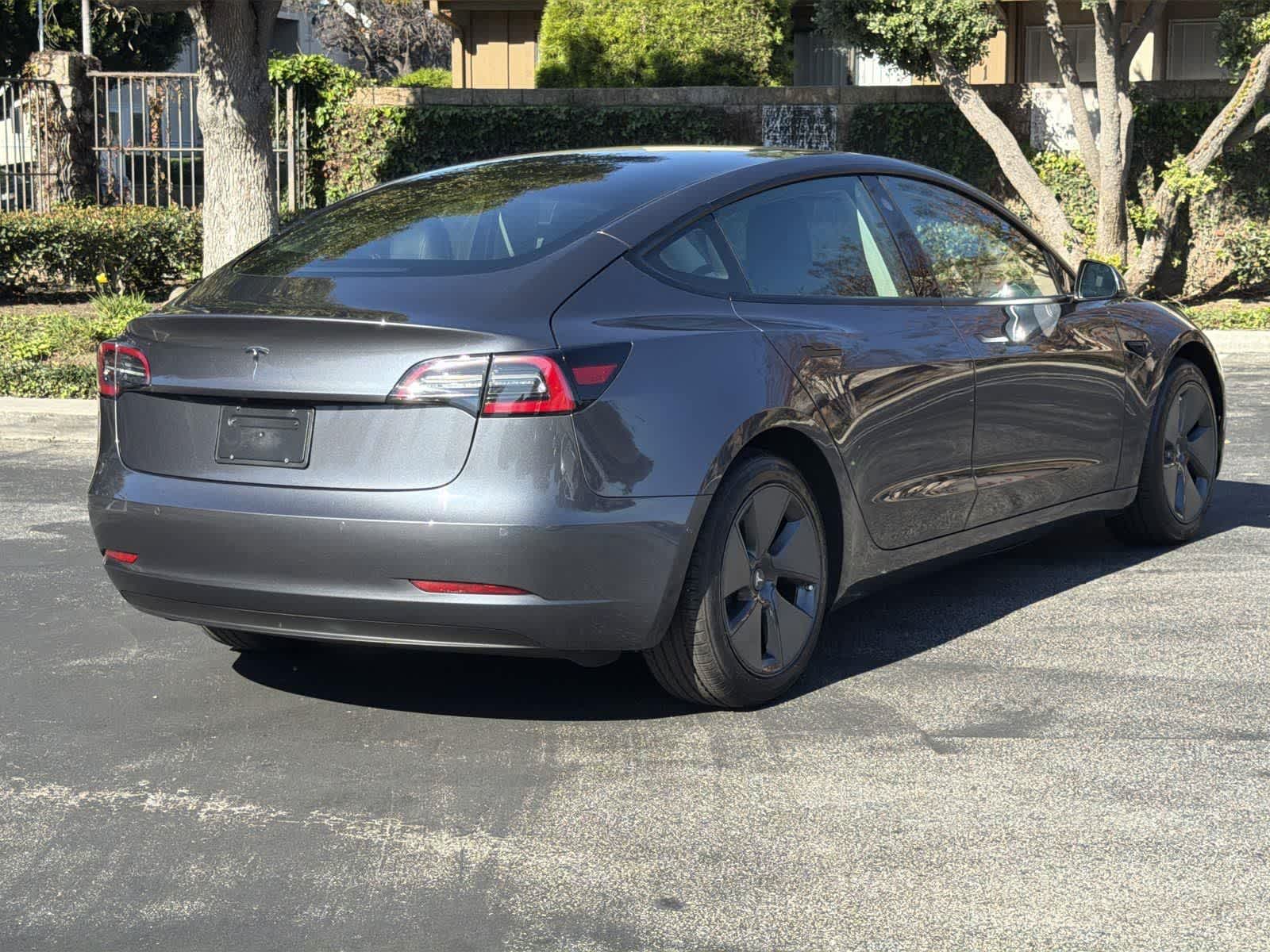 Thumbnail: 2022 Tesla Model 3 - 4