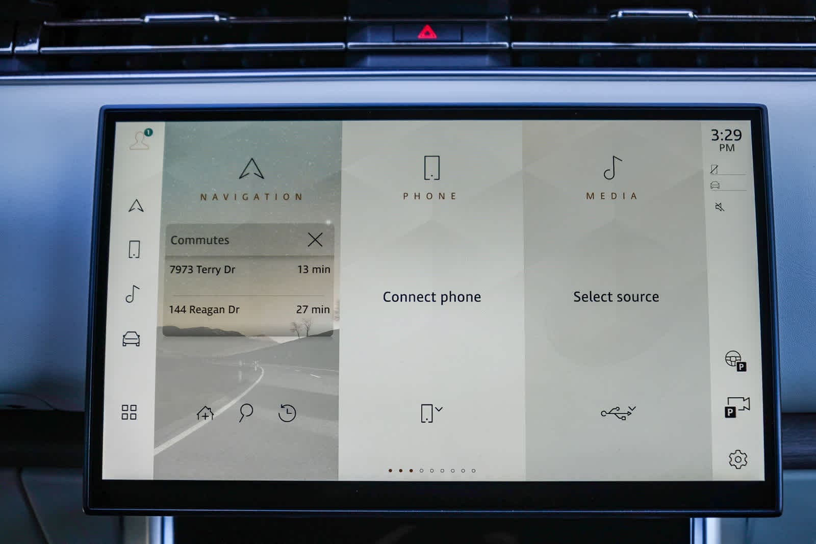 Thumbnail: 2023 Land Rover Range Rover - 15