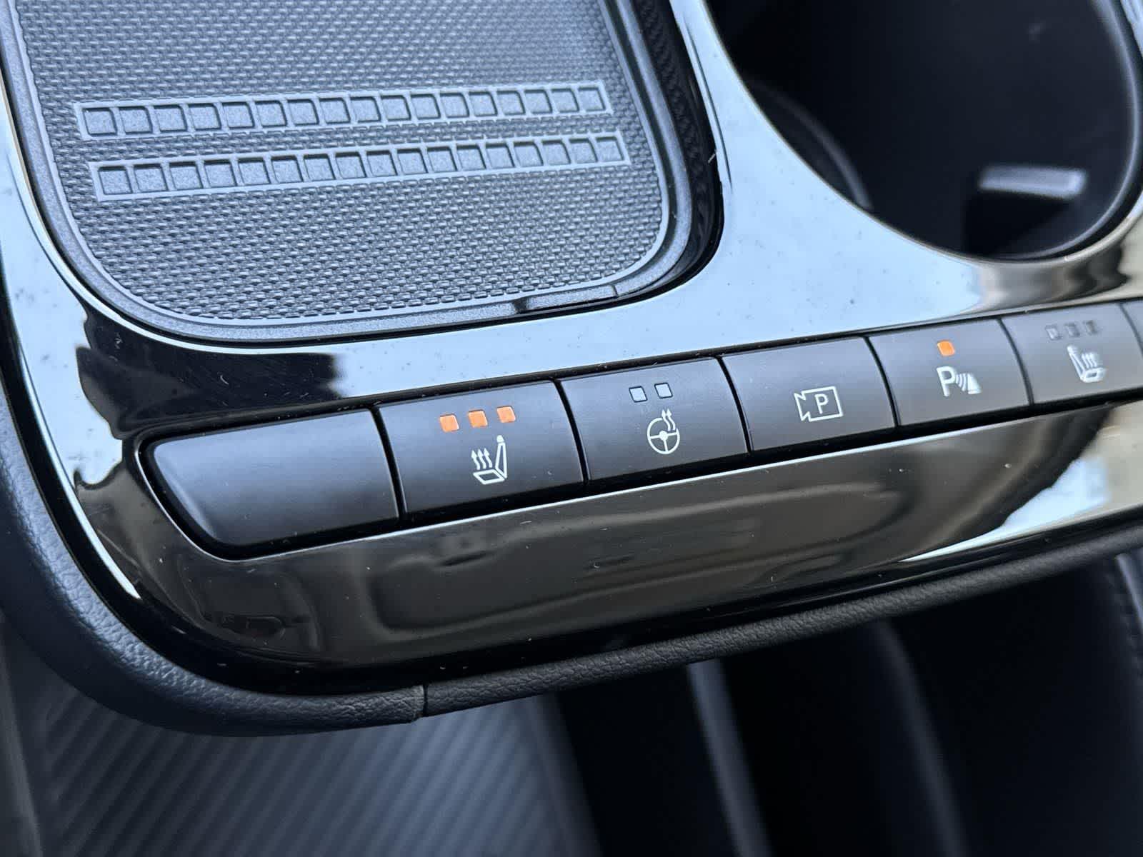 Thumbnail: 2025 Hyundai Ioniq 5 - 21