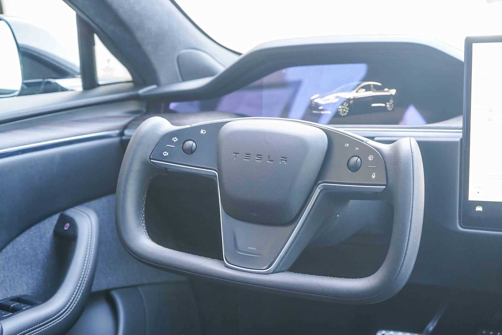 Thumbnail: 2022 Tesla Model S - 14