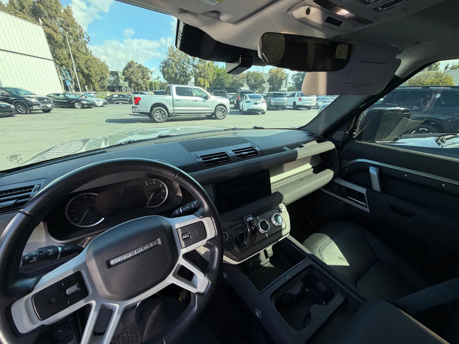 Thumbnail: 2023 Land Rover Defender - 7