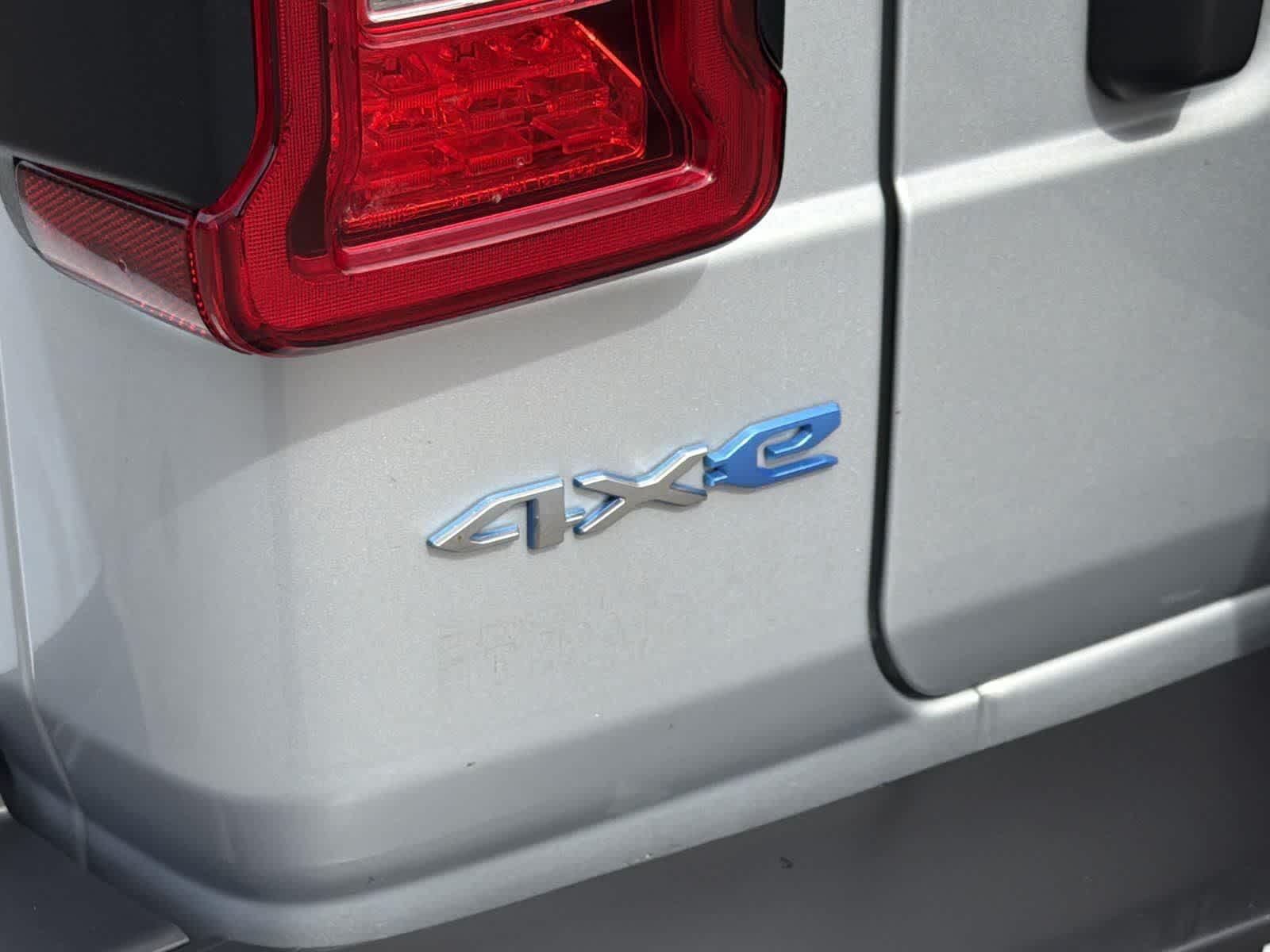 Thumbnail: 2023 Jeep Wrangler - 29